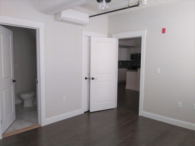 45 Summer 102, Leominster, MA 01453