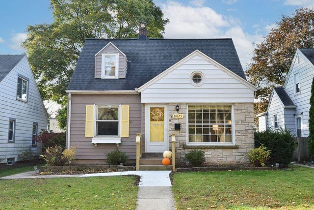 8025 W Lorraine PLACE, Milwaukee, WI 53222