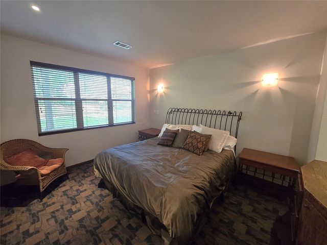 3231 Hemingway Drive, Montgomery, TX 77356