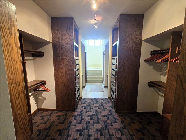 3231 Hemingway Drive, Montgomery, TX 77356