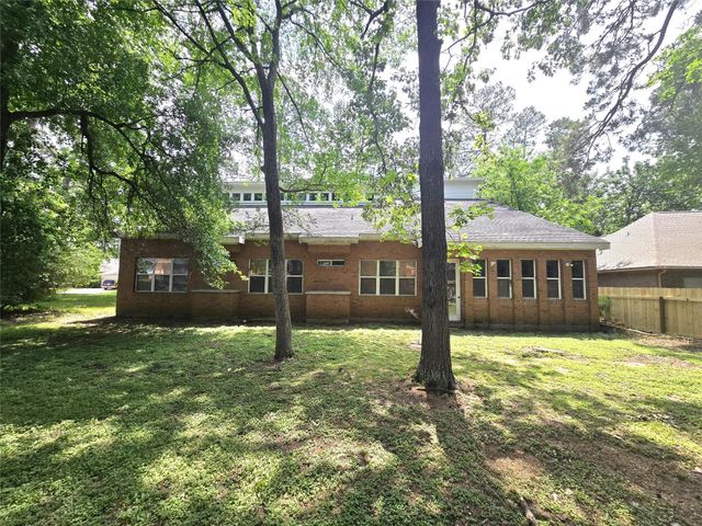 3231 Hemingway Drive, Montgomery, TX 77356