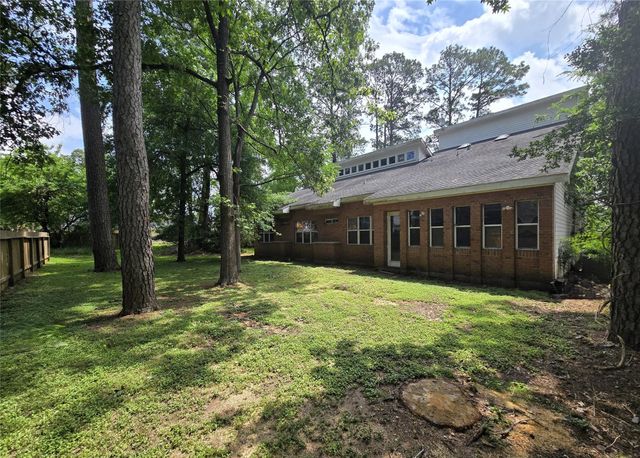 3231 Hemingway Drive, Montgomery, TX 77356
