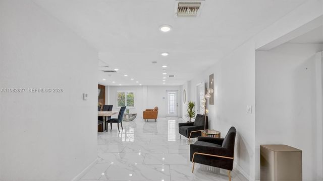 2845 SW 67th Ave, Miami, FL 33155