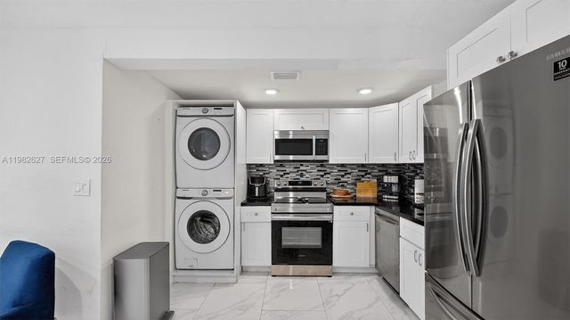 2845 SW 67th Ave, Miami, FL 33155