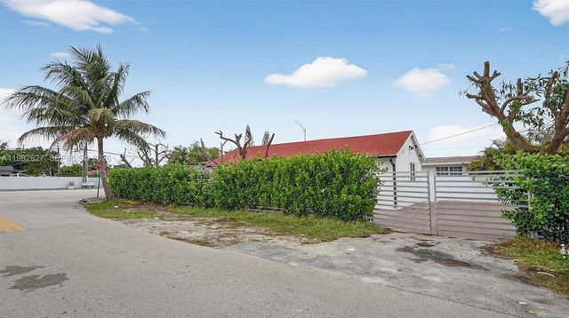 2845 SW 67th Ave, Miami, FL 33155