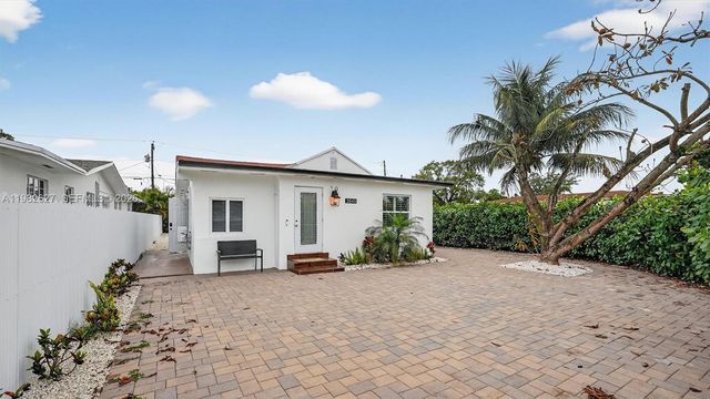 2845 SW 67th Ave, Miami, FL 33155