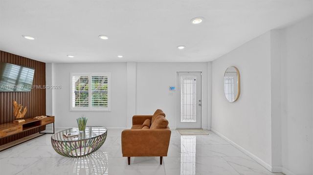 2845 SW 67th Ave, Miami, FL 33155