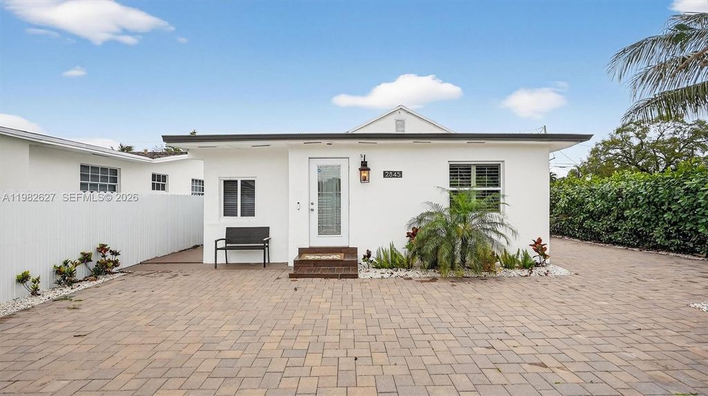 2845 SW 67th Ave, Miami, FL 33155