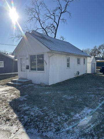 2364 Saylor Road, Des Moines, IA 50313