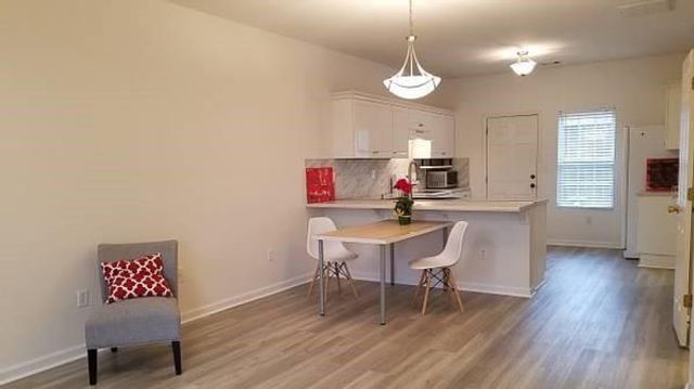 4210 Oakwood Rd B2, Oakwood, GA 30566