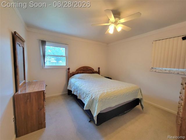 22246 Champaign Street, Taylor, MI 48180