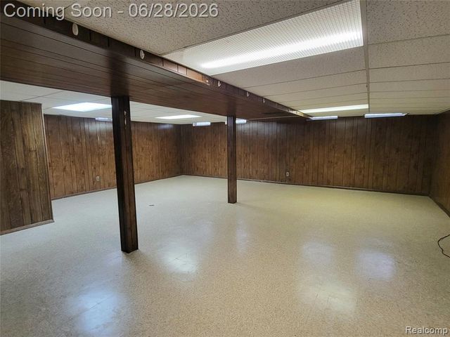 22246 Champaign Street, Taylor, MI 48180
