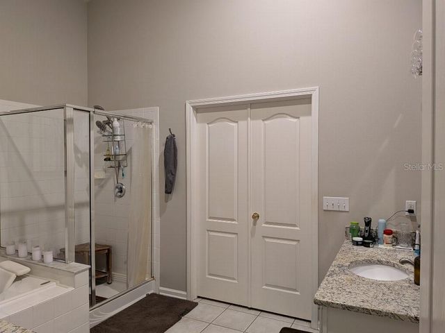 2024 SAMANTHA LANE, Valrico, FL 33594