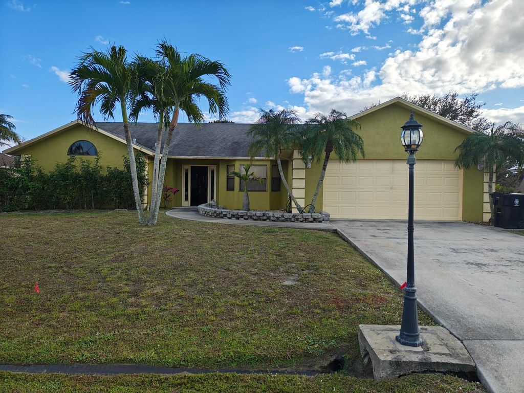 222 SW Fairchild Avenue, Port St. Lucie, Port St Lucie, FL 34984