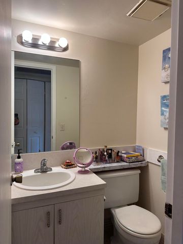 1090 Cornwall E, Boca Raton, FL 33434