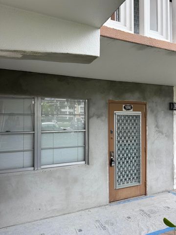 1090 Cornwall E, Boca Raton, FL 33434