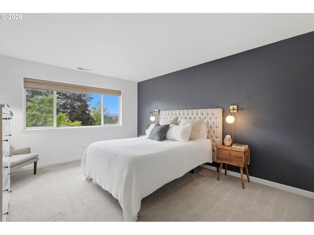 13620 Sw BLUE SPRUCE Ct, Portland, OR 97224