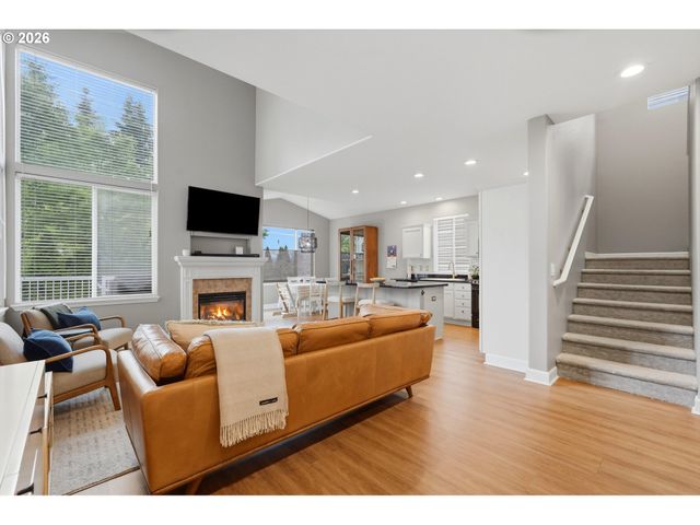 13620 Sw BLUE SPRUCE Ct, Portland, OR 97224