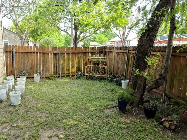 5501 Duval B ST B, Austin, TX 78751
