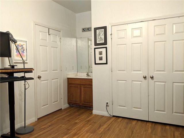 5501 Duval B ST B, Austin, TX 78751