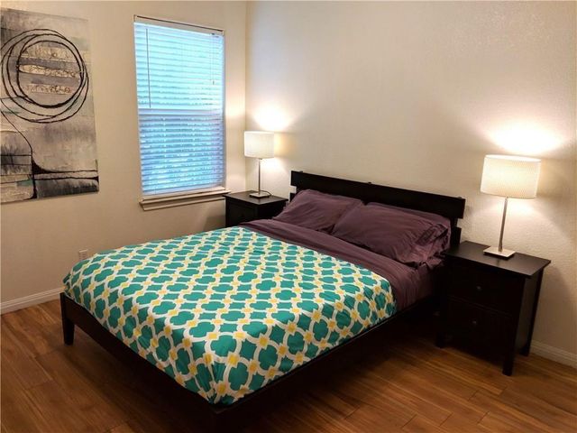 5501 Duval B ST B, Austin, TX 78751