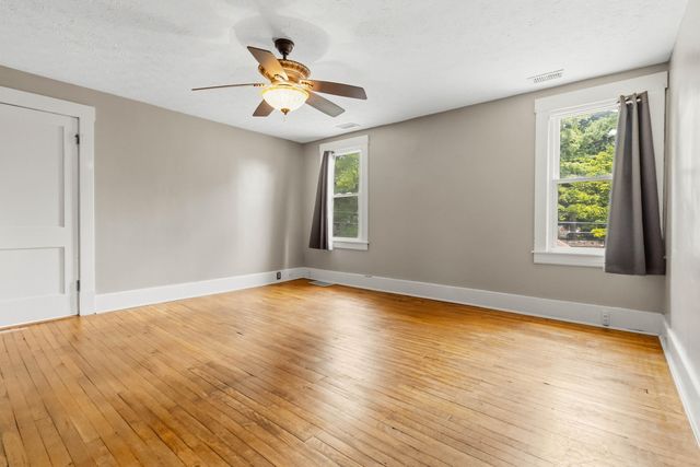 138 Crawford Avenue, Somerset, KY 42501