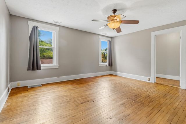 138 Crawford Avenue, Somerset, KY 42501