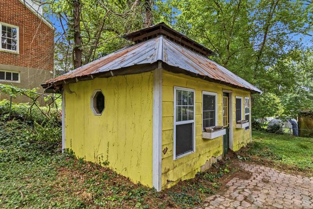 138 Crawford Avenue, Somerset, KY 42501