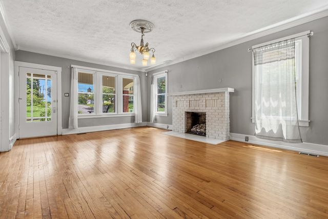 138 Crawford Avenue, Somerset, KY 42501