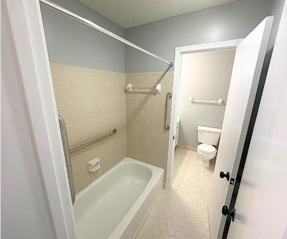 2293 HOMETOWN DR, Memphis, TN 38133