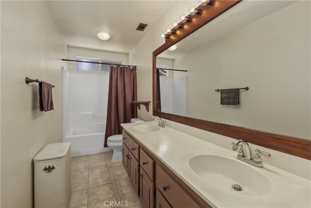 395 Selkirk, Corona, CA 92881