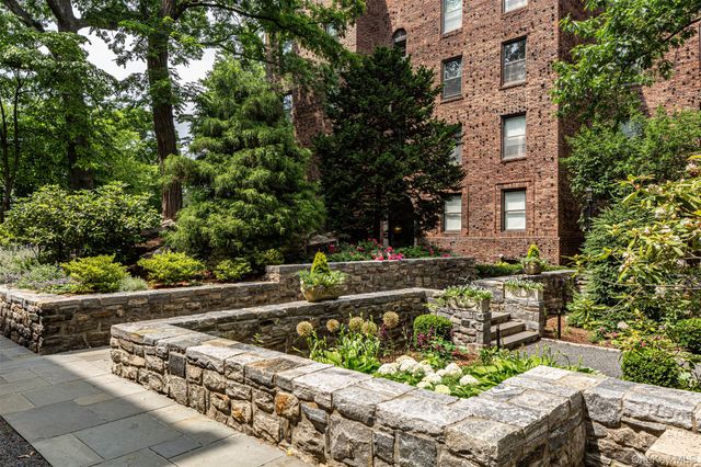 64 Sagamore Road F3, Bronxville, NY 10708