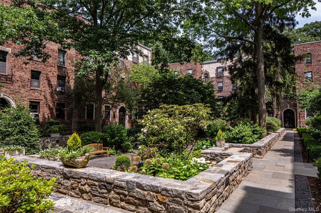 64 Sagamore Road F3, Bronxville, NY 10708
