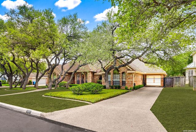 19221 Heather Forest, San Antonio, TX 78258