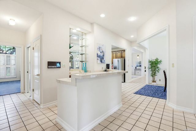 19221 Heather Forest, San Antonio, TX 78258