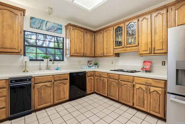 19221 Heather Forest, San Antonio, TX 78258