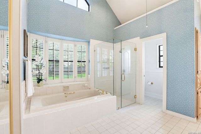 19221 Heather Forest, San Antonio, TX 78258