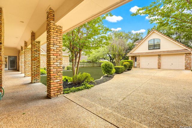 19221 Heather Forest, San Antonio, TX 78258