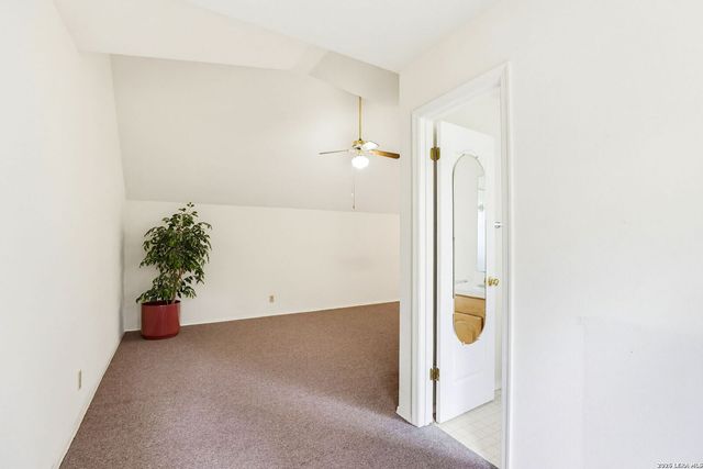 19221 Heather Forest, San Antonio, TX 78258