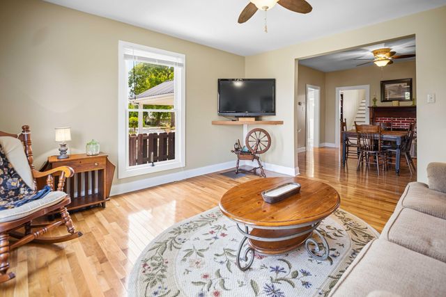 130 Lake Forest Drive, Somerset, KY 42503