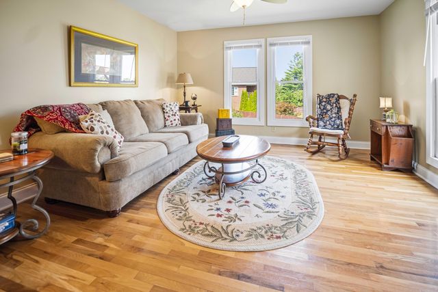 130 Lake Forest Drive, Somerset, KY 42503