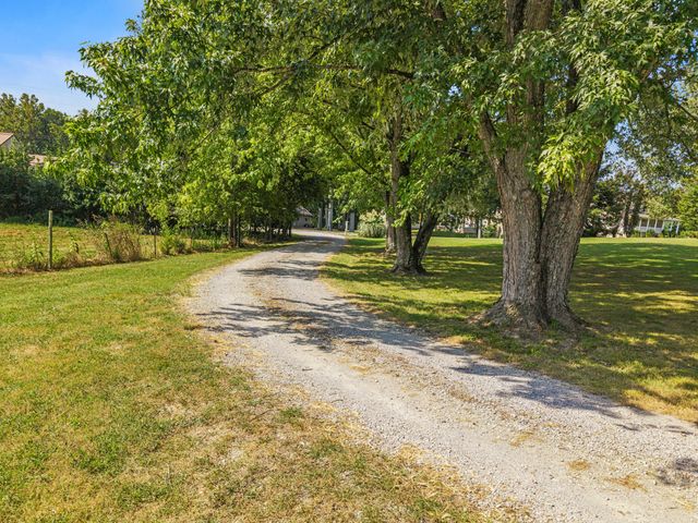 130 Lake Forest Drive, Somerset, KY 42503