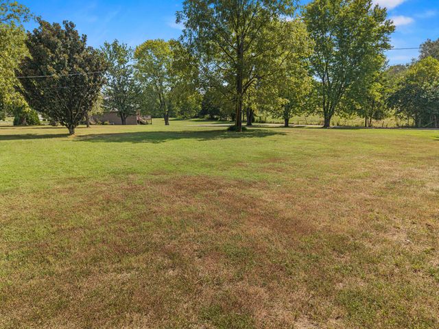 130 Lake Forest Drive, Somerset, KY 42503