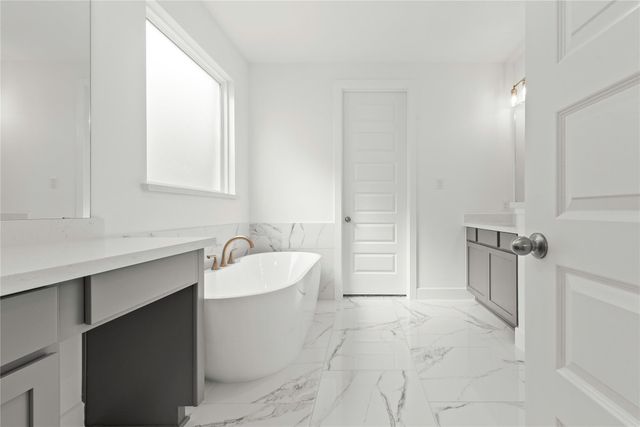 2018 Lobo Court, Montgomery, TX 77316