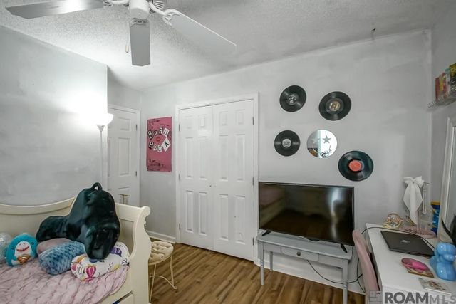 25790 Oak Alley Dr, Holden, LA 70744