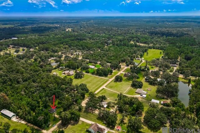 25790 Oak Alley Dr, Holden, LA 70744
