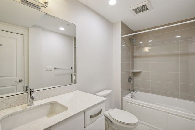 1471 Beacon St 2, Brookline, MA 02446