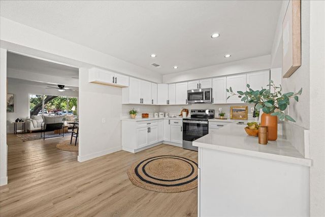 1548 Buckridge Way, Sacramento, CA 95833