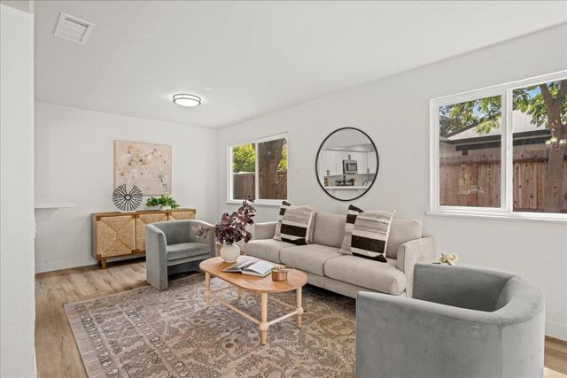 1548 Buckridge Way, Sacramento, CA 95833