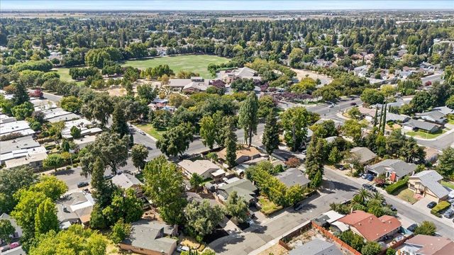 1548 Buckridge Way, Sacramento, CA 95833
